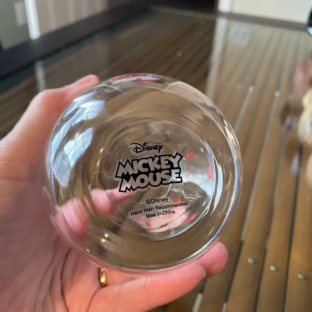 DISNEY MICKEY MINNIE MOUSE Hearts STEMLESS WINE GLASS 20 Oz Collectible